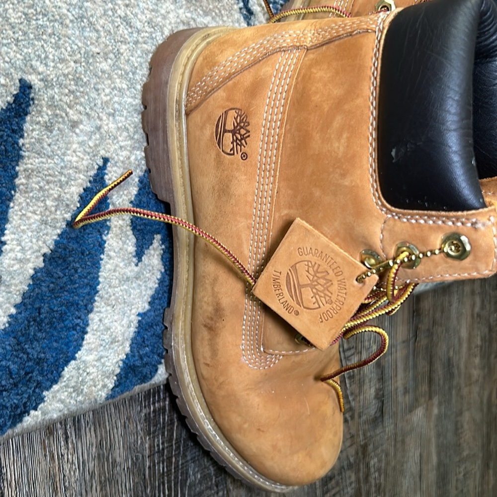 Timberlands - Picture 3 of 4